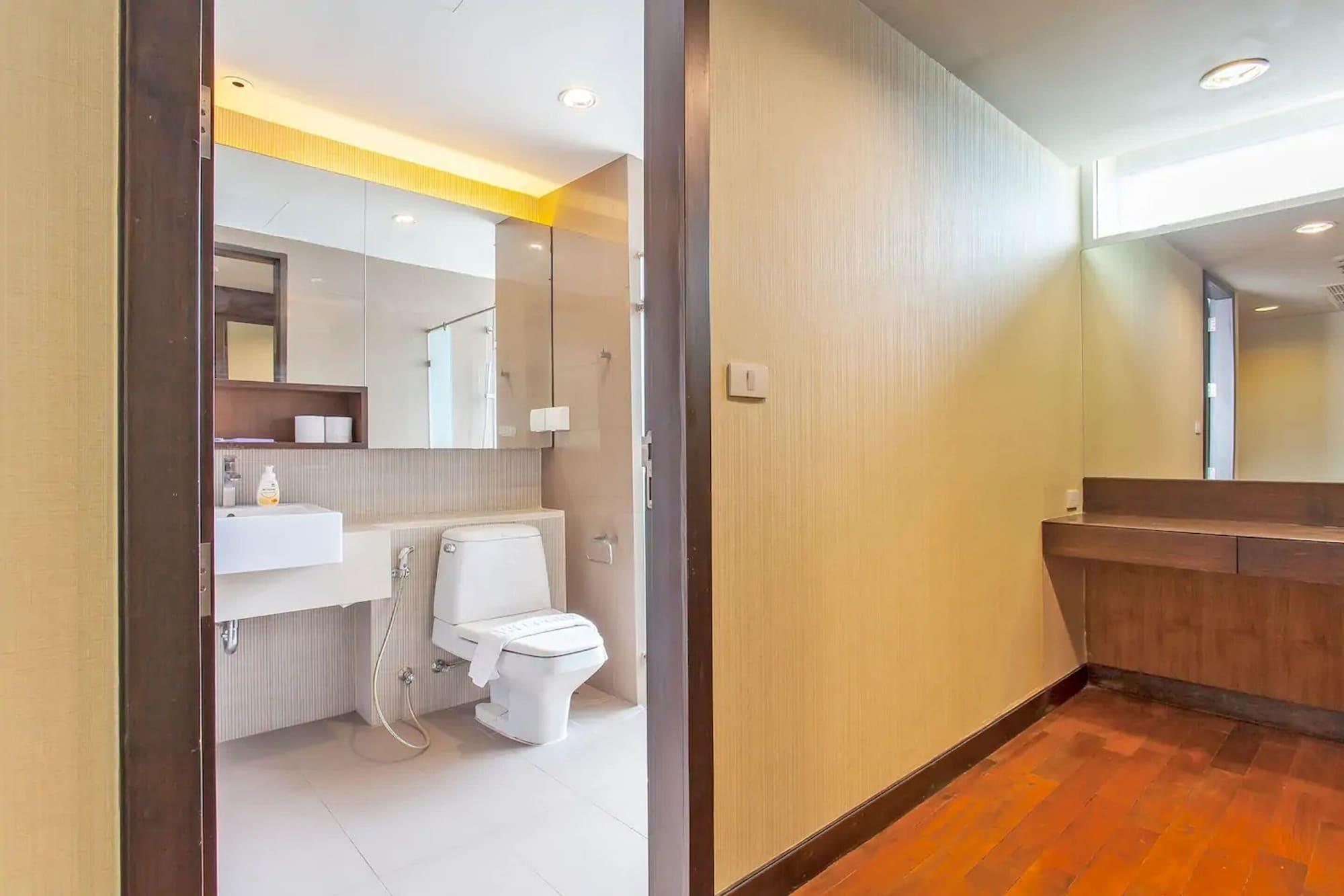 Double Trees Residence Bangkok Luaran gambar