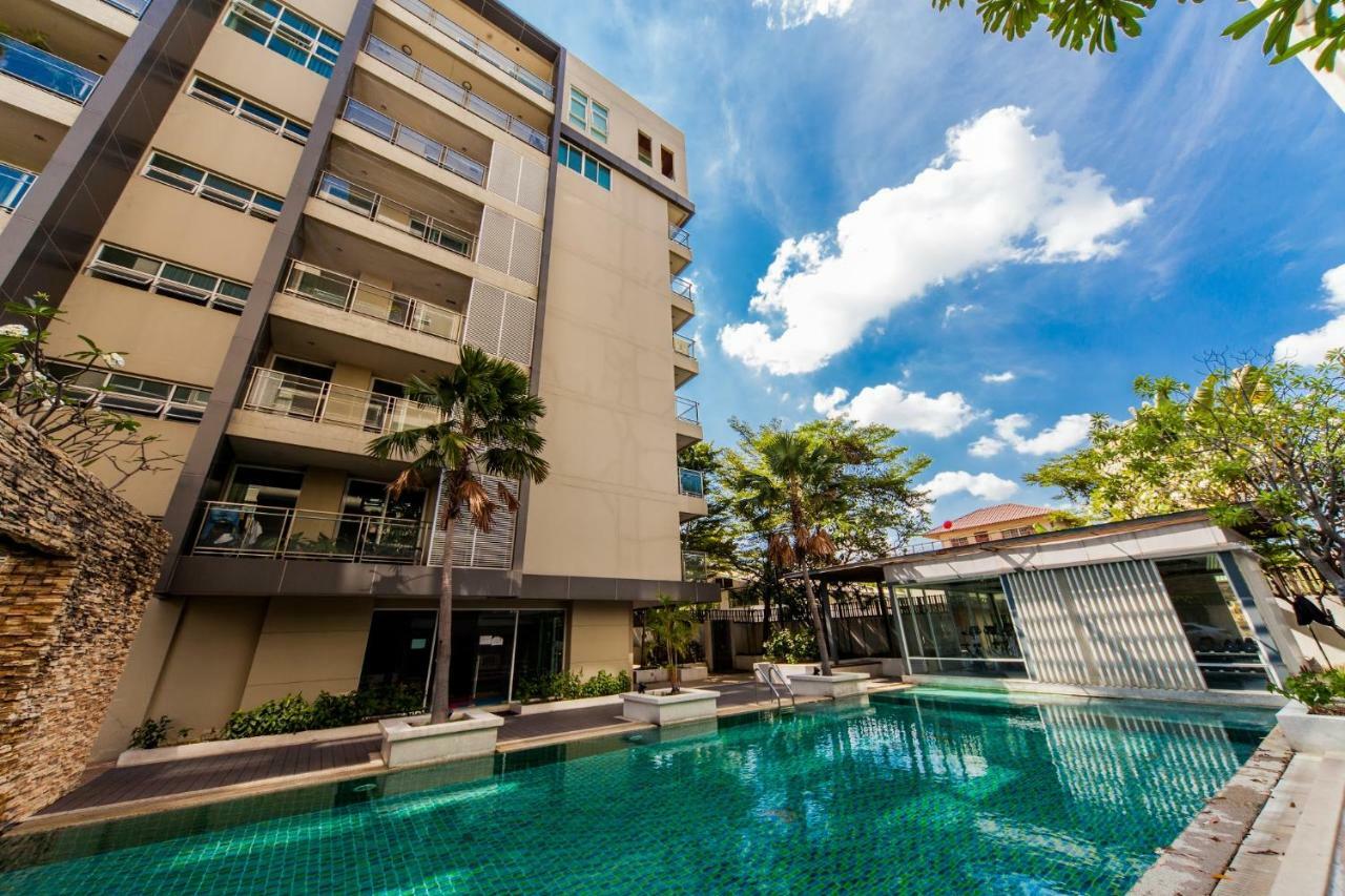 Double Trees Residence Bangkok Luaran gambar